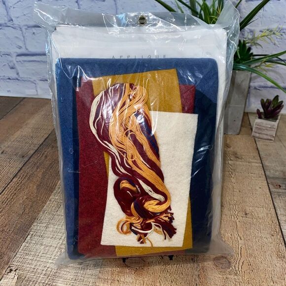 Vest Kit Felt Craft Applique Dimensions Nwt Sealed Americana Hearts - Picture 2 of 7